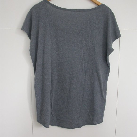 Hi/Low T-shirts - 3 - Picture 16 of 16